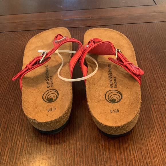 Euro Wellness Balance sandals NWOT. Red sequins . Size 8.5/9. See photos - Picture 2 of 5